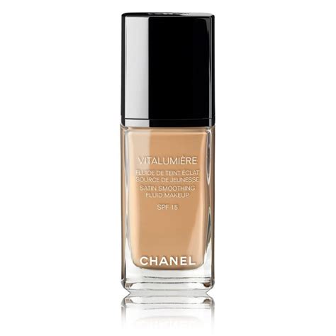 chanel fondotinta vitalumiere|chanel vitalumière sunscreen.